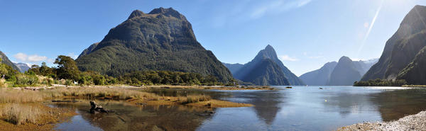 Les reporters à ... Milford Sound Les reporters à ... Milford Sound