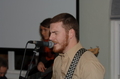 Richie, chanteur, guitariste et leader du groupe 'one million dollars'