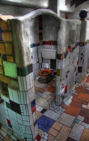 kawakawa toilet