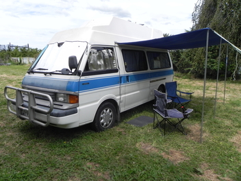 Campervan Mazda FULL EQUIPPED "The Blue.B."