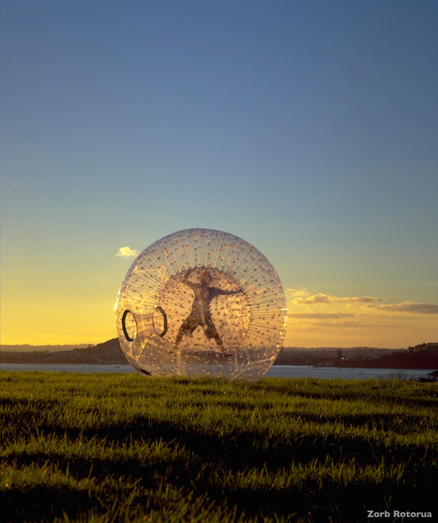 zorbing nouvelle-zélande