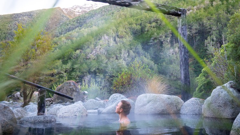 Hot pool Maruia springs ile du sud