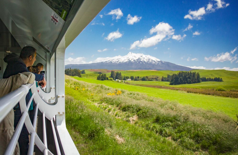 train nouvelle zelande mt ruapehu