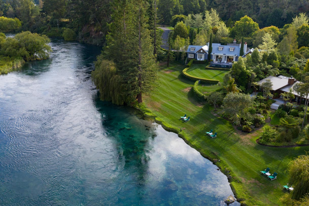 Huka lodge waikato river Taupo nouvelle zelande