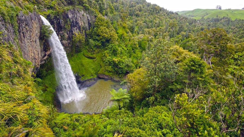marche vers Bridal Veil © Department of Conservation