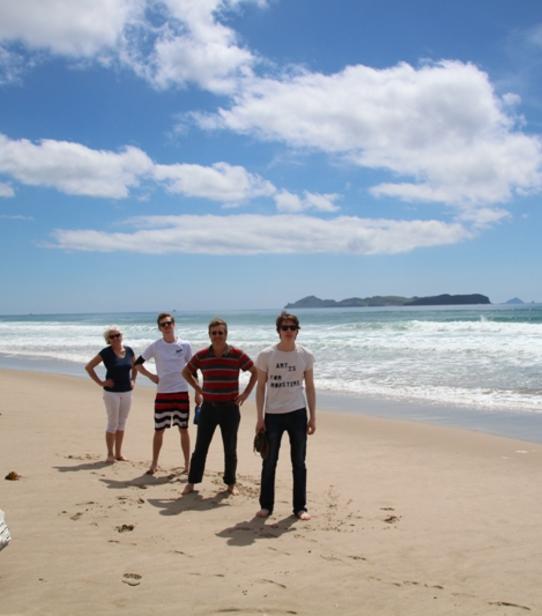 Belle plage rien que pour Florence et sa famille !