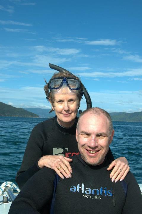 Fabrice et Corinne, nage avec les dauphins
