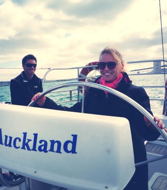 Nathalie à la barre, Auckland