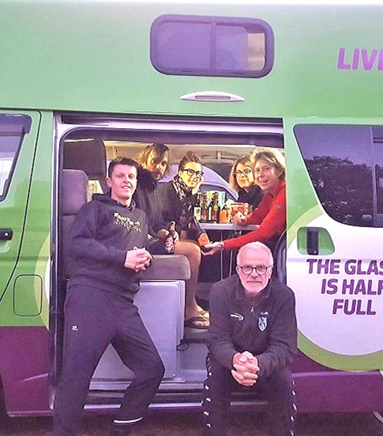 Aventure en famille en van Jucy