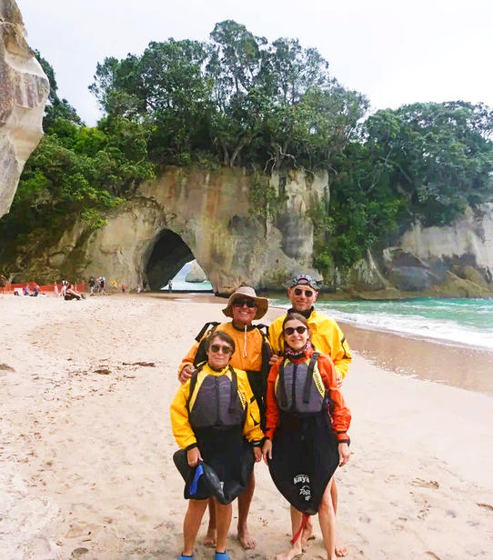 Carole, Pascal, Brigitte et Patrice à Cathedral Cove
