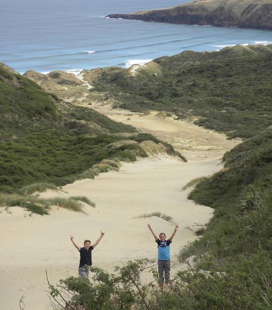 Célestin et Armance à Sandfly Bay