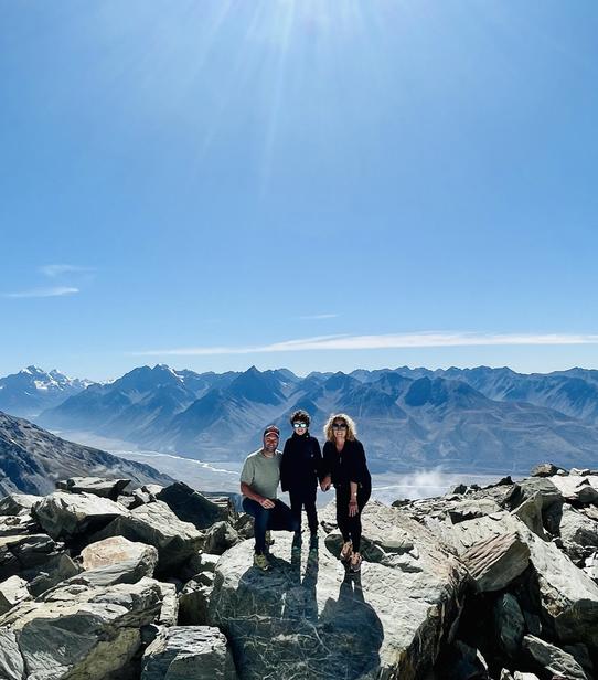 Charlotte Pierre et leur fils au lac Pukaki