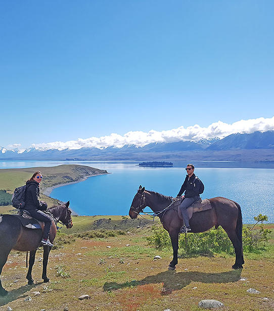 Gaelle et Frédéric à cheval à Glenorchy