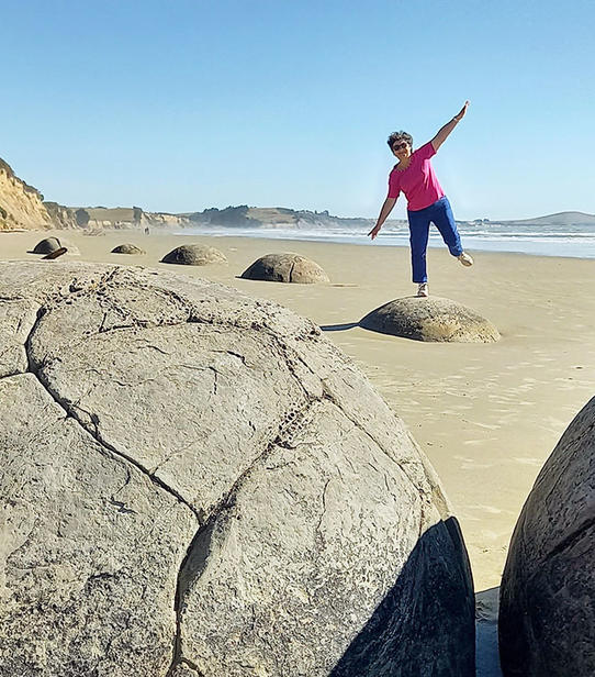 Jacky et Maryse aux Moeraki Boulders