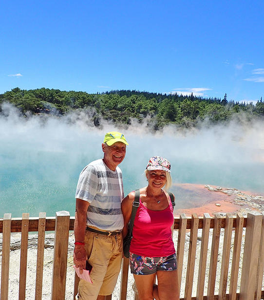 Jacques et Françoise à Wai-O-Tapu
