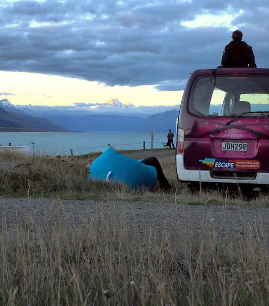 Kevin son van et le Mont Cook