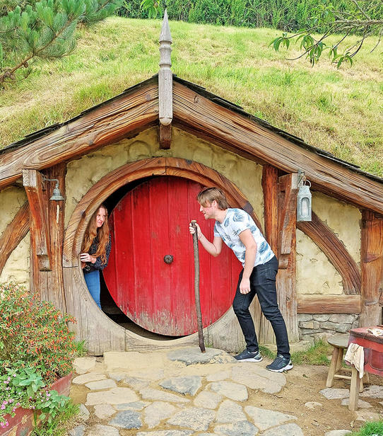Margaux et Maxime à Hobbiton
