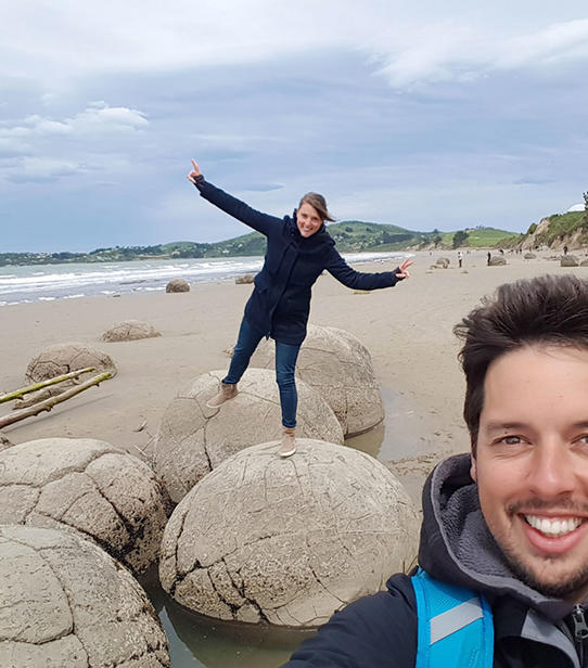 Tristan et sa compagne à Moeraki