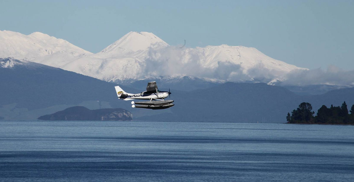 hydravion-lac-taupo