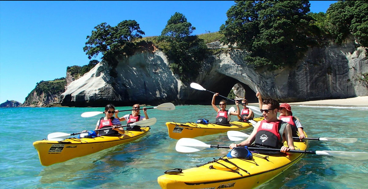 kayak-cathedral-cove-woromandel