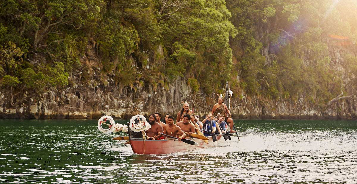 waka-tours-bay-of-islands
