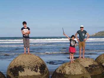 Nicolas Boulders Moeraki