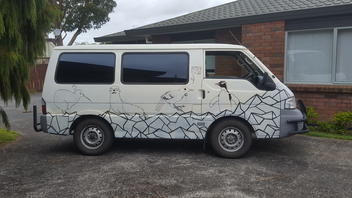 Nissan Vanette 2000 Essence/ Self Contained Nissan Vanette 2000 Essence/ Self Contained