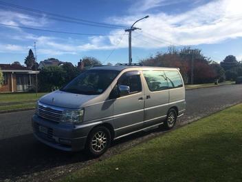 Van Nissan Elgrand Self-contained Van Nissan Elgrand Self-contained