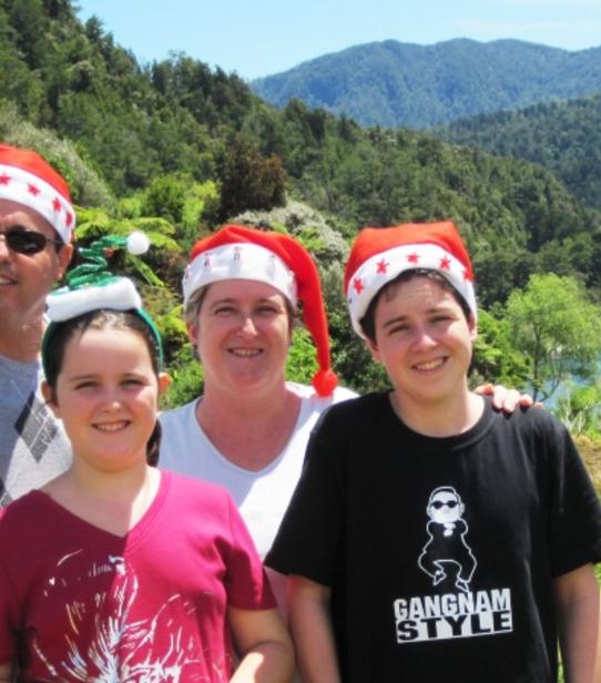 Marie-Laure, Philippe et leurs enfants